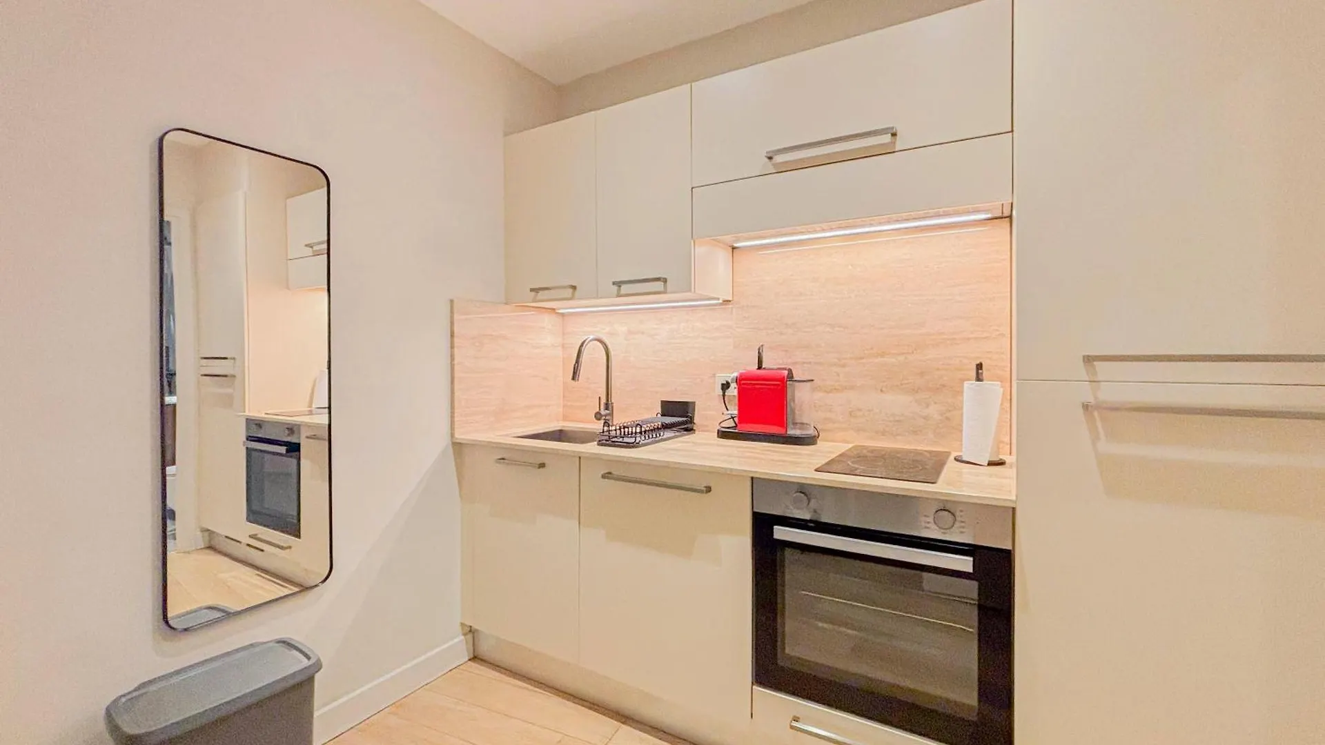 Petit Cocon Au Coeur Du Vieux-Nice, Wifi, Ac, 2Pers France