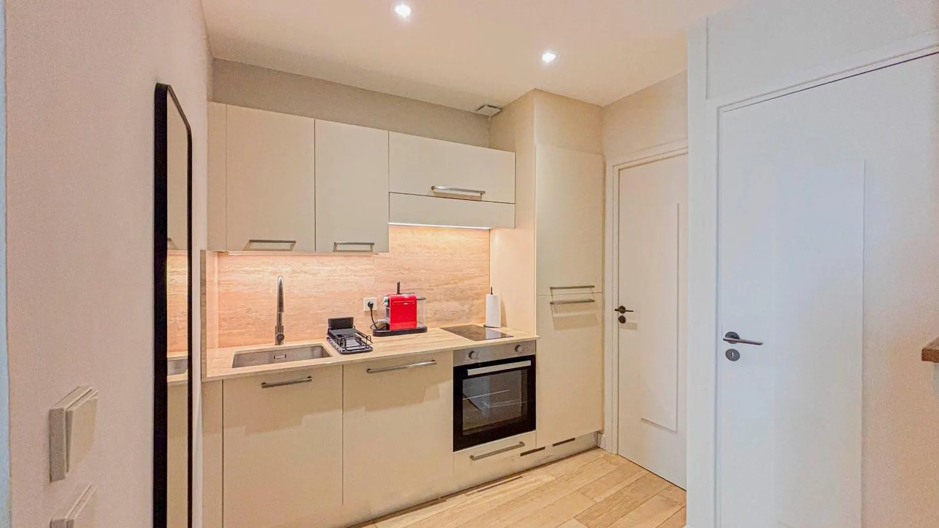 Petit Cocon Au Coeur Du Vieux-Nice, Wifi, Ac, 2Pers France