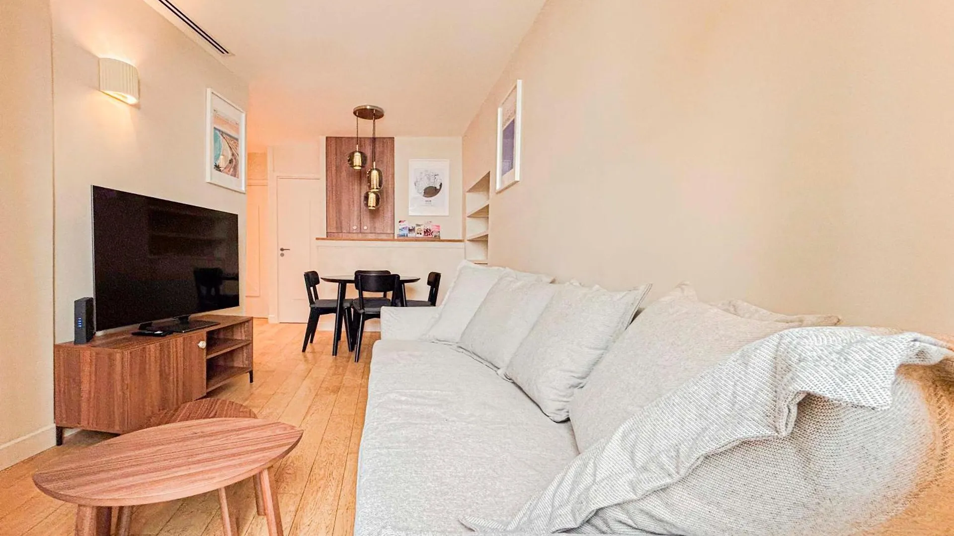 Appartement Petit Cocon Au Coeur Du Vieux-Nice, Wifi, Ac, 2Pers